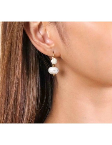 Boucles d'oreilles PEBBLES dormeuses howlite blanche de la marque Nature Bijoux