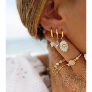 Boucles d'oreilles MONICA mini-créoles de la marque Labelle Parisienne