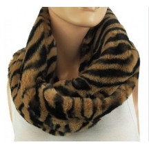 Echarpe snood fausse fourrure tigrée