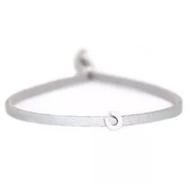 Bracelet porte-bonheur argenté ajustable