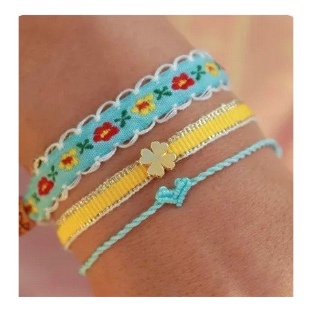 Bracelet tissé trèfle jaune