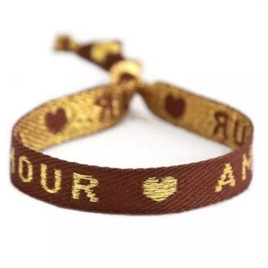 Bracelet tissé amour