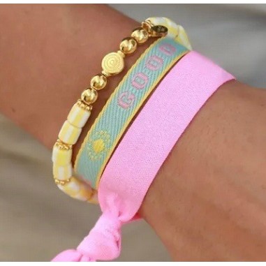 Bracelet tissé good vibes pastel