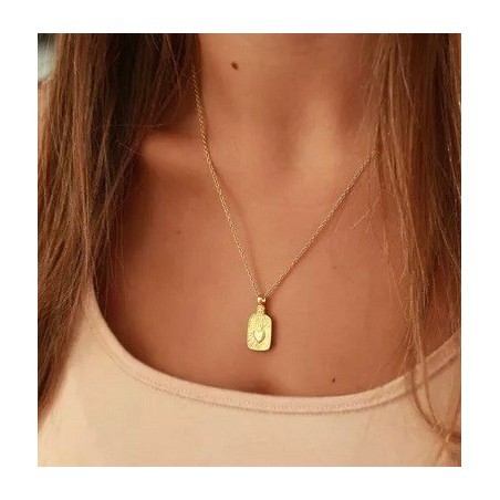 Collier coeur en feu doré