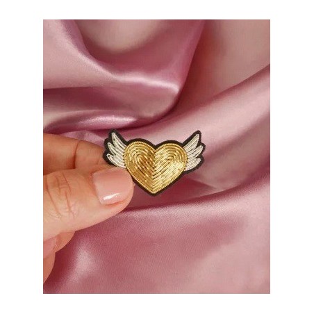 Broche Coeur ailé doré fait main broderie cannetille