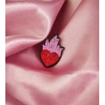 Broche Coeur Enflammé fait main broderie cannetille 2