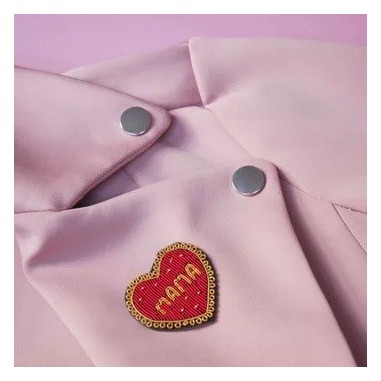 Broche Mama - broderie fait main cannetille