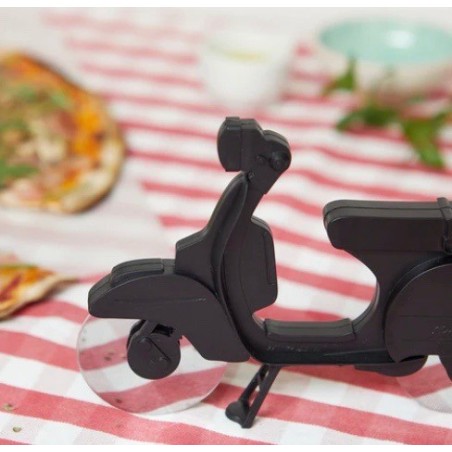 Roulette à pizza Scooter