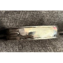 Jonc large Martelé argenté de la marque Shabada 2