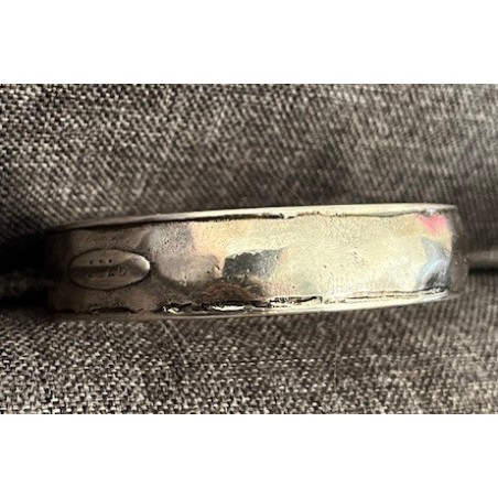 Jonc large Martelé argenté de la marque Shabada